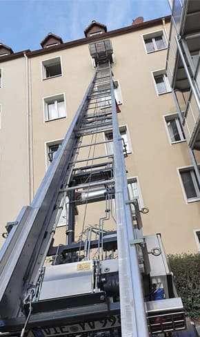Aussenaufzug Lift Entrümpelung Stuttgart.jpg